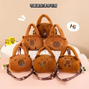 CARTERA PELUCHE  CAPIBARA